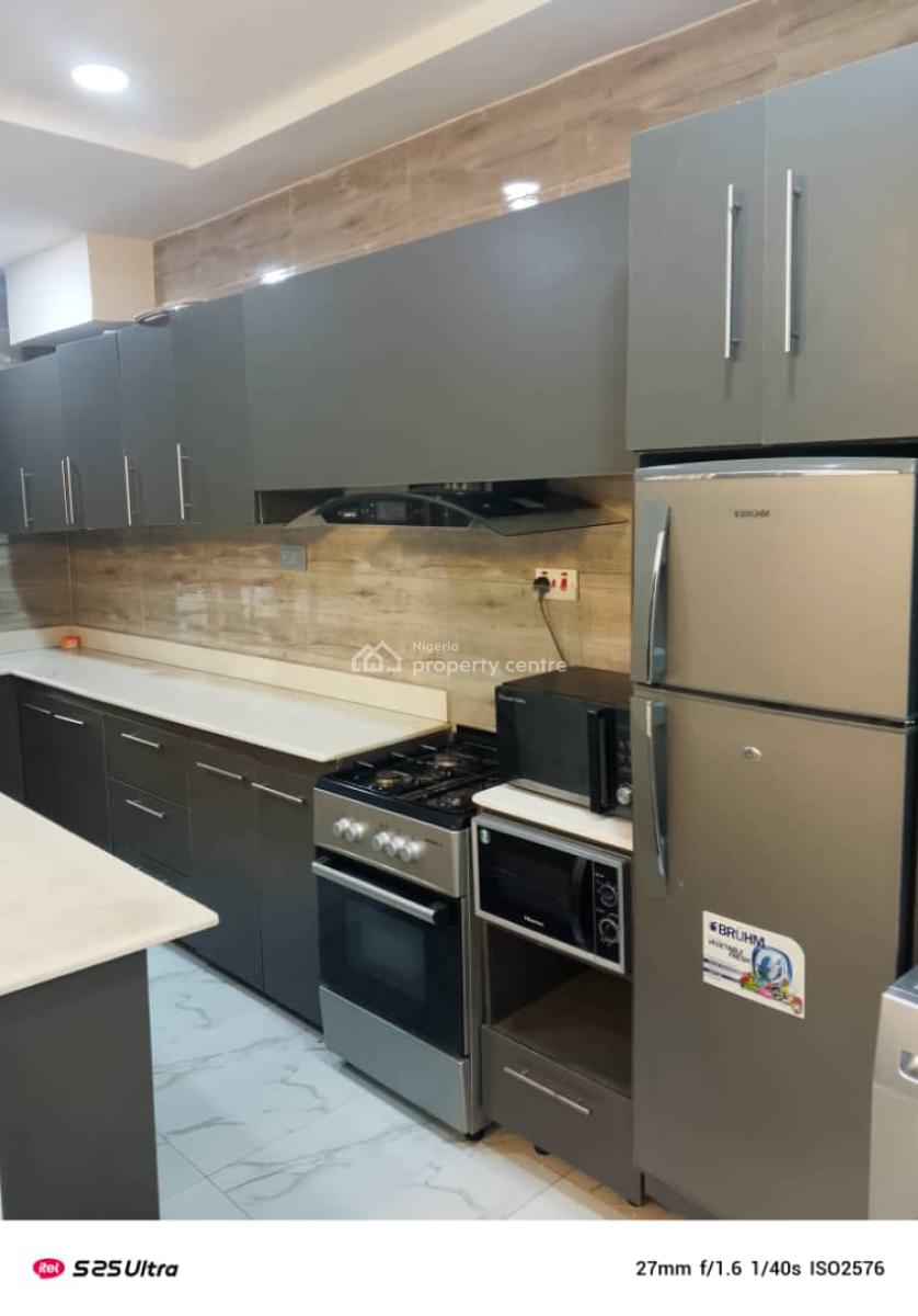 Fully Furnished and Serviced Mini Flat, Ologolo, Lekki, Lagos, Mini Flat (room and Parlour) for Rent
