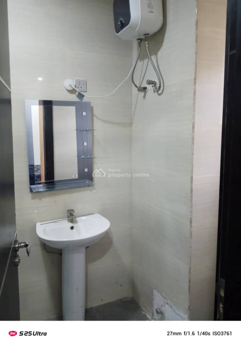 Fully Furnished and Serviced Mini Flat, Ologolo, Lekki, Lagos, Mini Flat (room and Parlour) for Rent