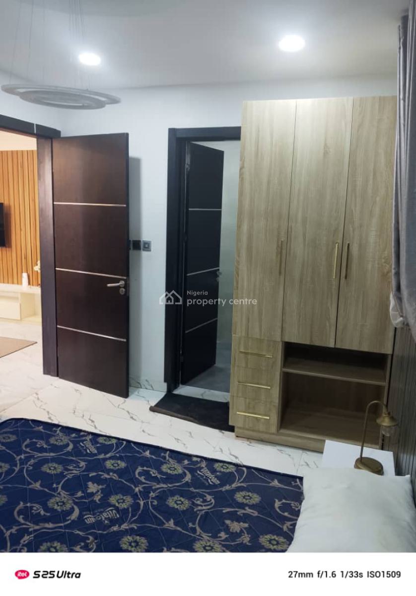 Fully Furnished and Serviced Mini Flat, Ologolo, Lekki, Lagos, Mini Flat (room and Parlour) for Rent