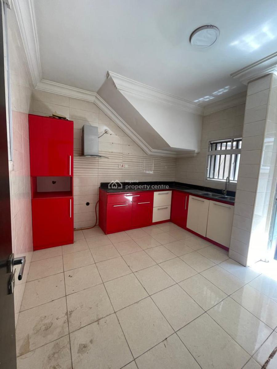 3 Bedroom Penthouse with a Bq, Lekki Phase 1, Lekki, Lagos, Flat / Apartment for Rent