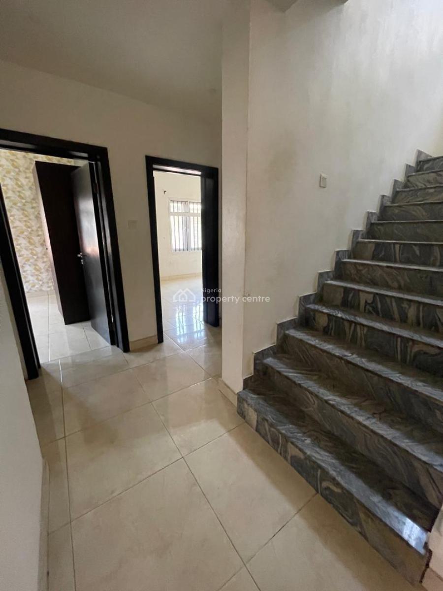 3 Bedroom Penthouse with a Bq, Lekki Phase 1, Lekki, Lagos, Flat / Apartment for Rent