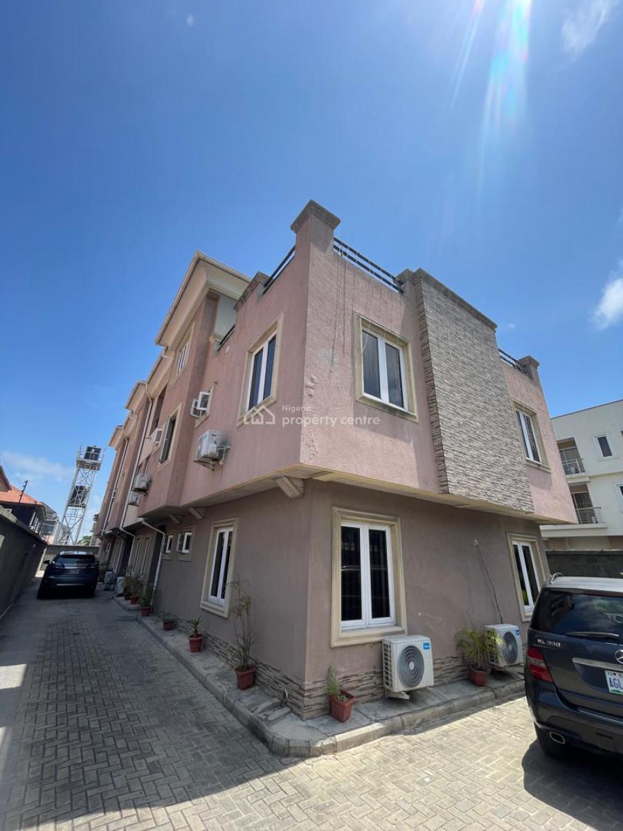 3 Bedroom Penthouse with a Bq, Lekki Phase 1, Lekki, Lagos, Flat / Apartment for Rent