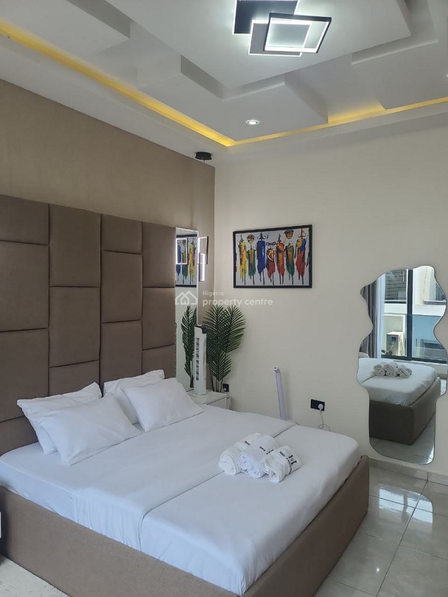 Nicely Furnished 4 Bedroom Apartment, Ikate Elegushi, Lekki, Lagos, Flat / Apartment Short Let