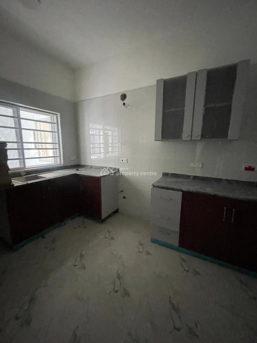 2 Bedroom Apartment, Lekki Phase 1, Lekki, Lagos, Flat / Apartment for Rent