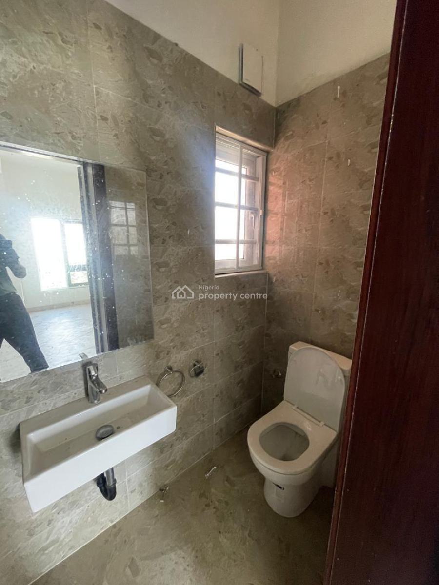 2 Bedroom Apartment, Lekki Phase 1, Lekki, Lagos, Flat / Apartment for Rent