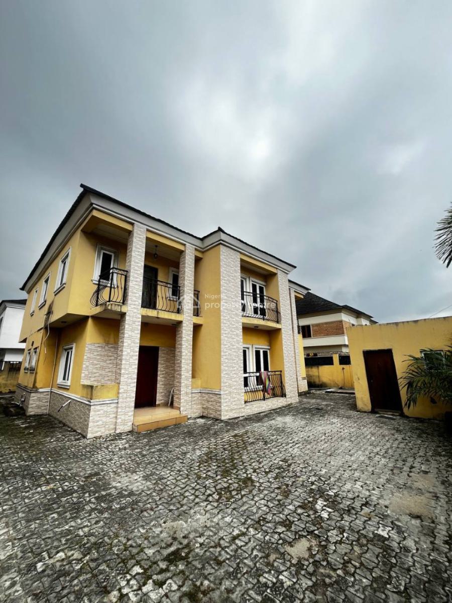 a 4 Bedroom Detached House with a Bq (self Serviced), Lekki Phase 1, Lekki, Lagos, Detached Duplex for Rent