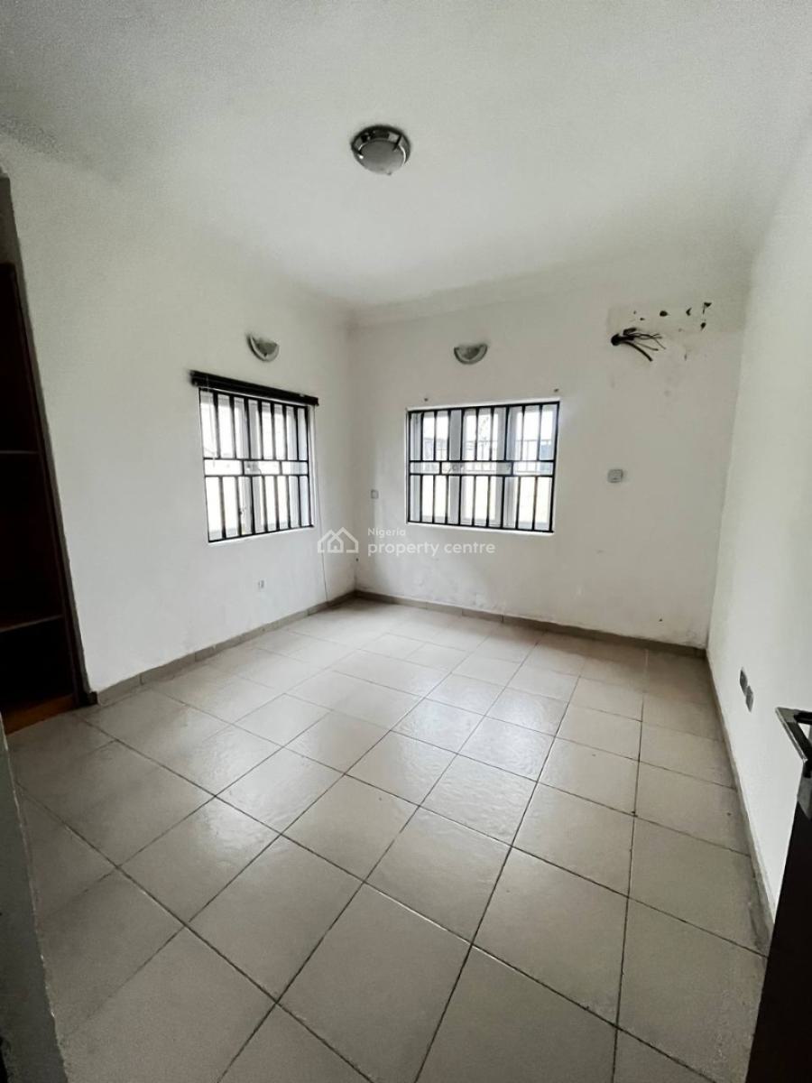 a 4 Bedroom Detached House with a Bq (self Serviced), Lekki Phase 1, Lekki, Lagos, Detached Duplex for Rent