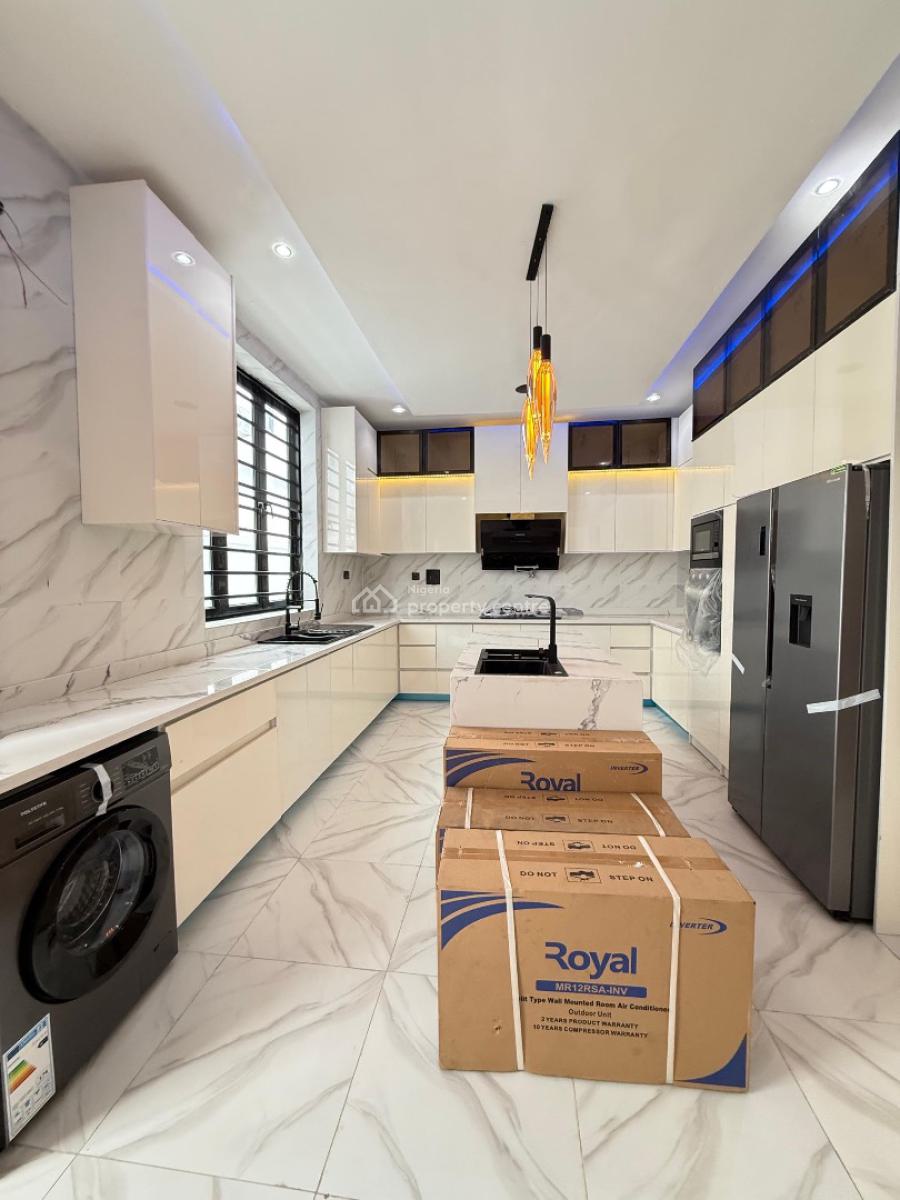 5 Bedroom Detached House with Bq, Chevron, Lekki Phase 1, Lekki, Lagos, Detached Duplex for Sale
