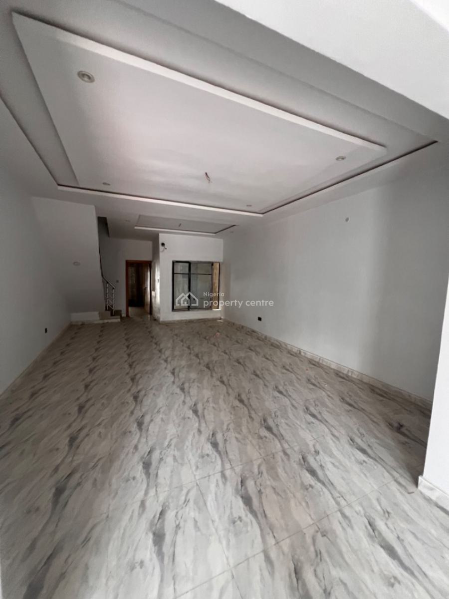 Very Spacious 4 Bedroom Terrace, Ikota, Lekki, Lagos, Terraced Duplex for Rent