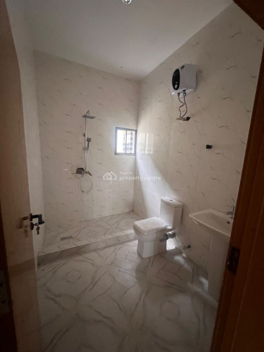 Very Spacious 4 Bedroom Terrace, Ikota, Lekki, Lagos, Terraced Duplex for Rent