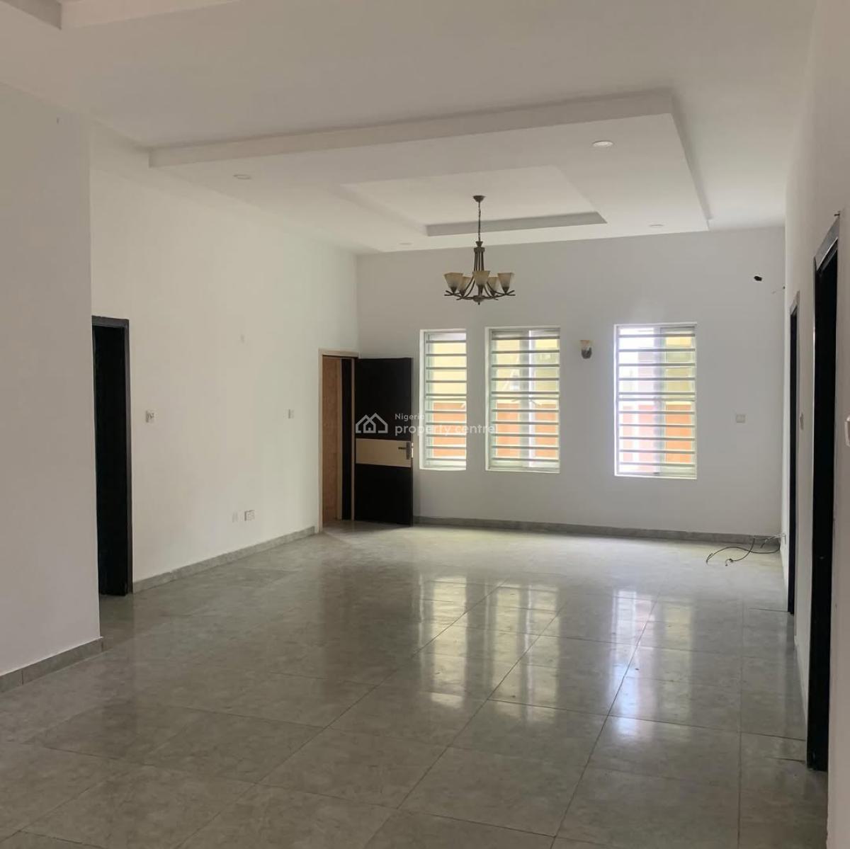 Self-serviced 4 Bedroom Flat with Bq, Ikota, Lekki, Lagos, Flat / Apartment for Rent