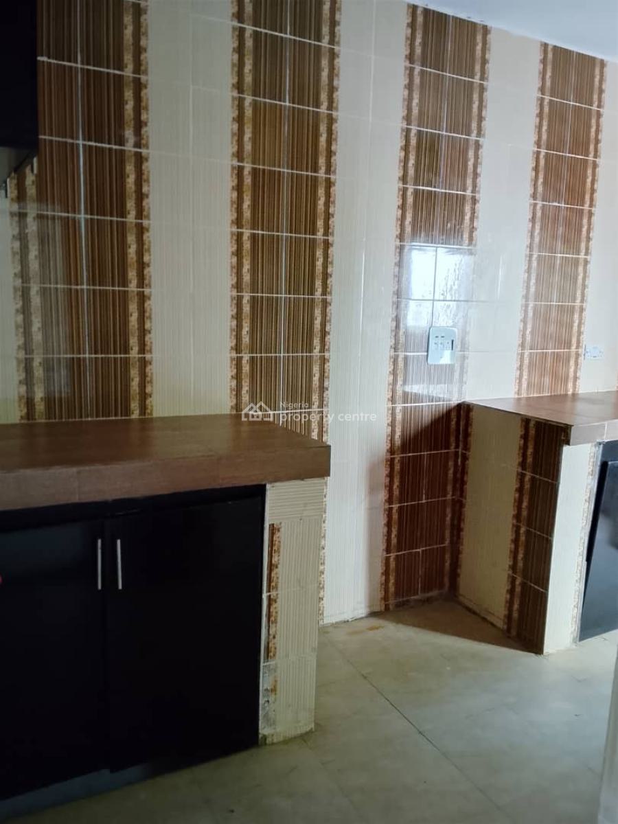 Excellent Spacious 2 Bedroom Bungalow, Behind Dunamis, Lugbe District, Abuja, Detached Bungalow for Rent