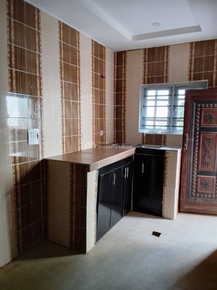 Excellent Spacious 2 Bedroom Bungalow, Behind Dunamis, Lugbe District, Abuja, Detached Bungalow for Rent