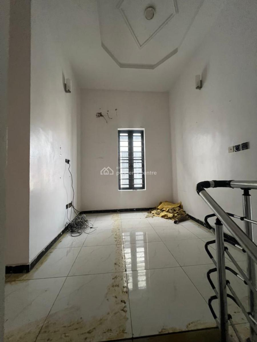 4 Bedroom Semi Detached Duplex, with Bq, Osapa, Lekki, Lagos, Flat / Apartment for Rent