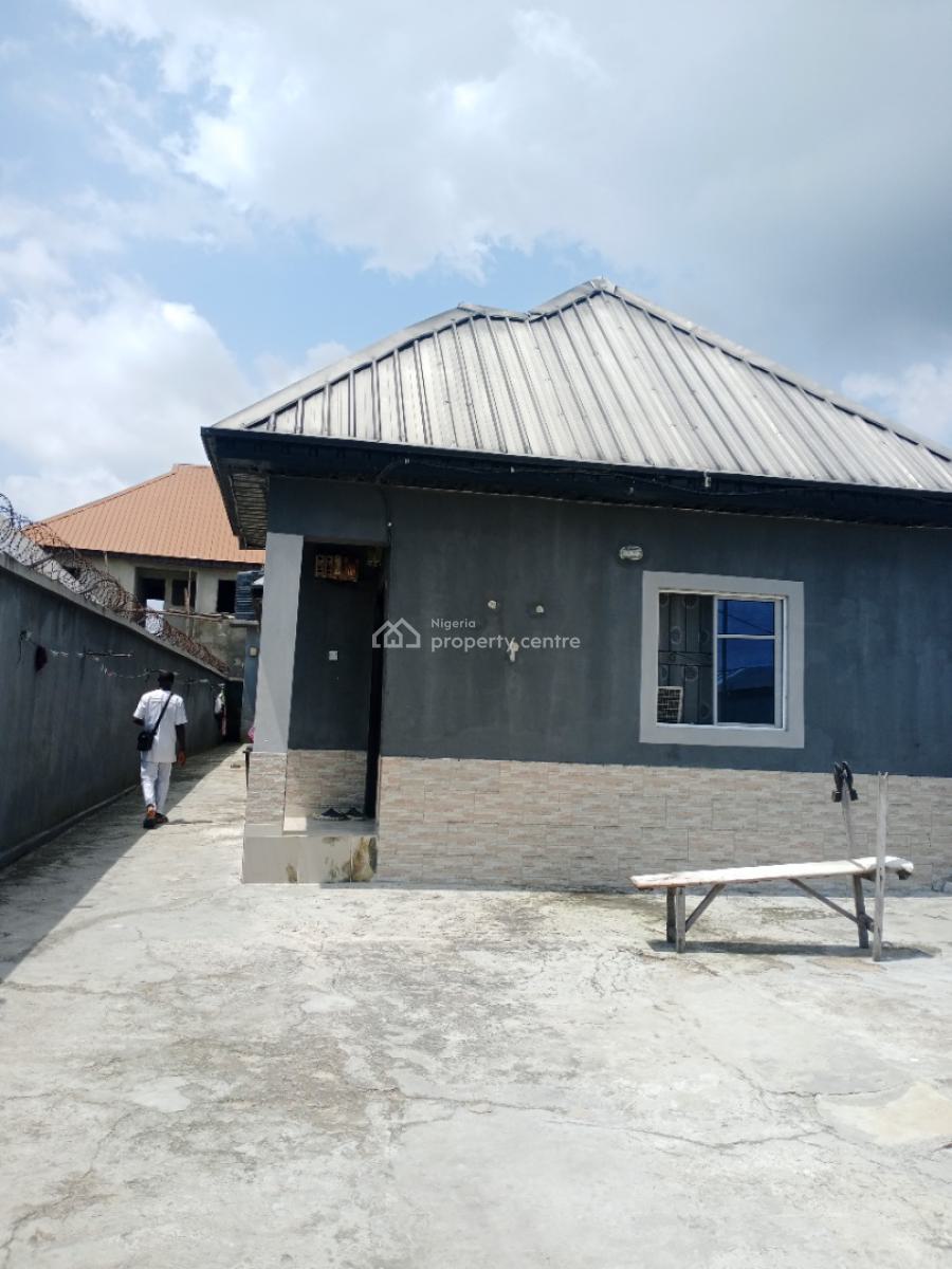 Luxurious 4 Unit of Room and Parlour on Half Plot of Land, Baba Adisa, Ibeju Lekki, Lagos, Block of Flats for Sale