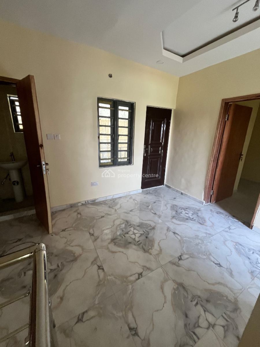 Luxury Brand New 2 Bedroom Duplex Mansionetts, Mobil Road, Ilaje, Ajah, Lagos, Flat / Apartment for Rent