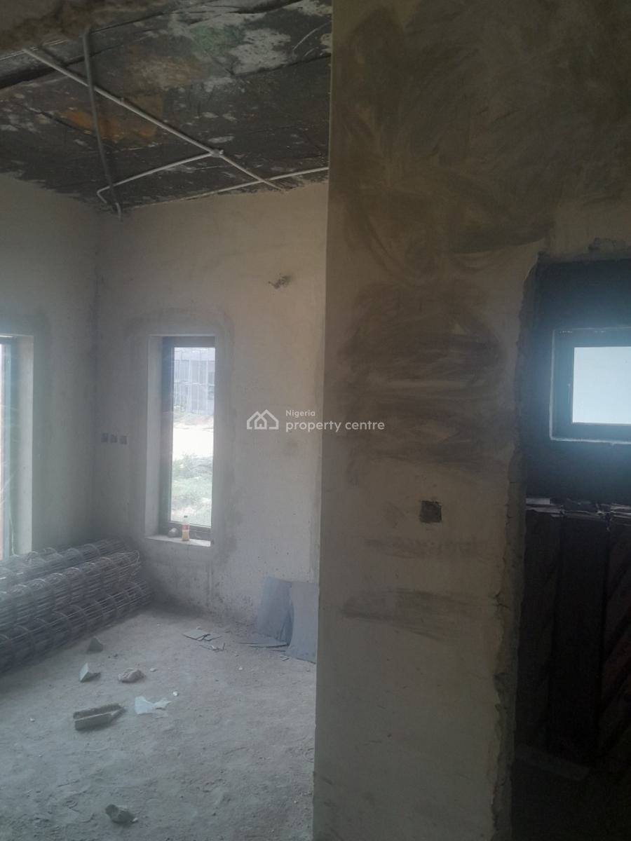 Distress 5 Bedrooms Duplex, Karasana, Gwarinpa, Abuja, Detached Duplex for Sale