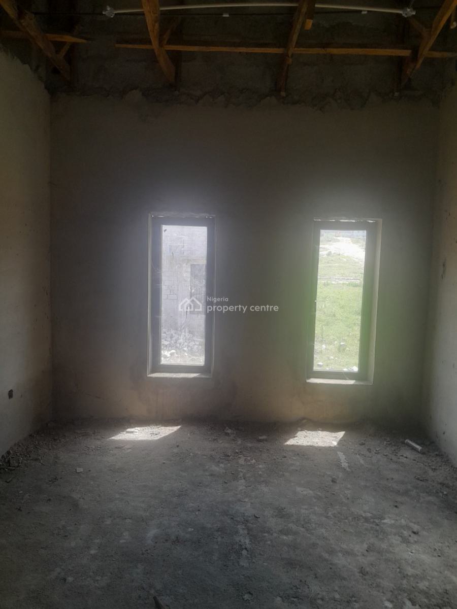 Distress 5 Bedrooms Duplex, Karasana, Gwarinpa, Abuja, Detached Duplex for Sale
