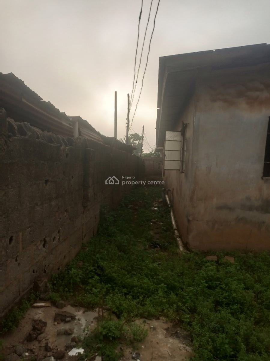 680sqm Corner Piece Full Plot, Benson Bus Stop, Ikorodu, Lagos, Mixed-use Land for Sale