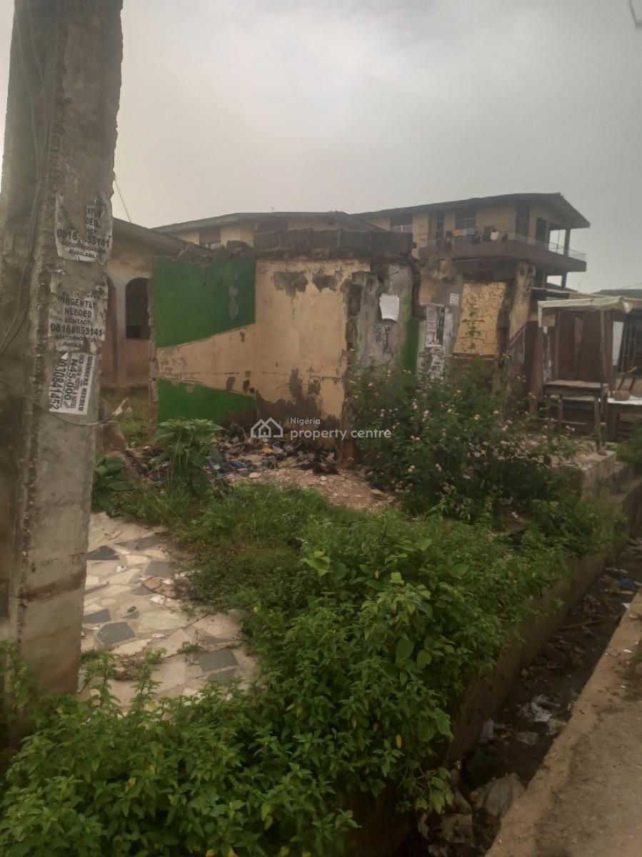 680sqm Corner Piece Full Plot, Benson Bus Stop, Ikorodu, Lagos, Mixed-use Land for Sale