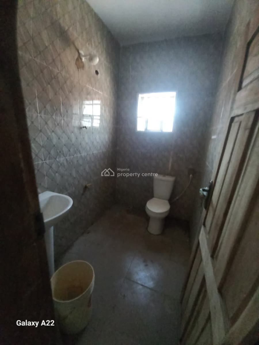 Newly Built 3 Bedroom Flat with Modern Facilities, Adetokun, Ologuneru, Eleyele Road, Ibadan, Oyo, Flat / Apartment for Rent