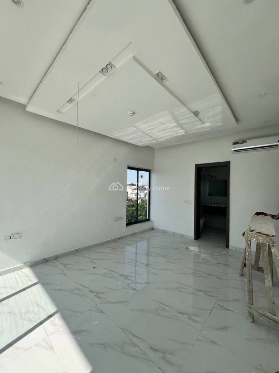a 5 Bedroom Detached House with a  Bq, Lekki Phase 1, Lekki, Lagos, Detached Duplex for Sale
