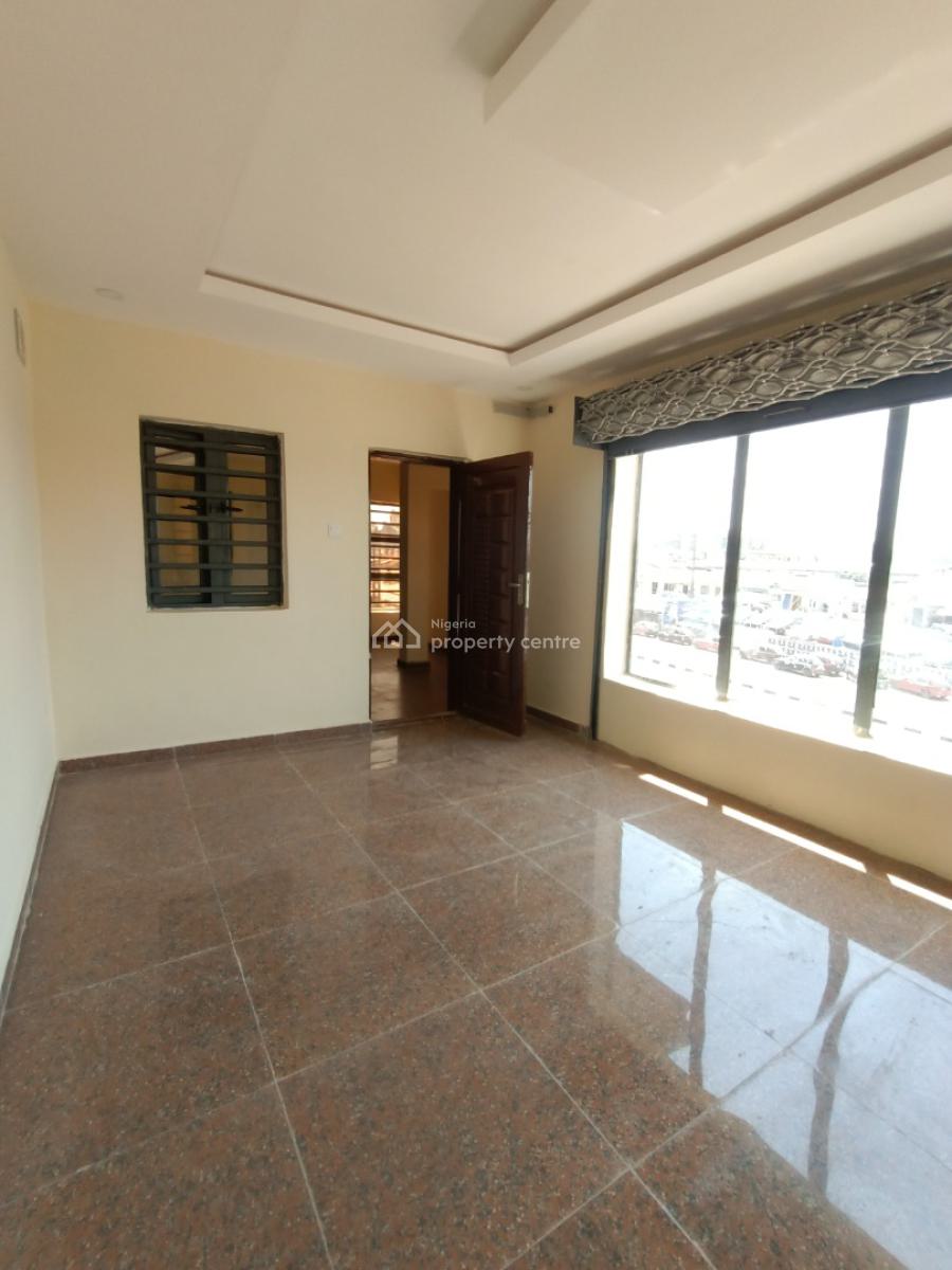 Newly Built Units of Shops/office Space, New Garage, Akala Express, Ibadan, Oyo, Plaza / Complex / Mall for Rent