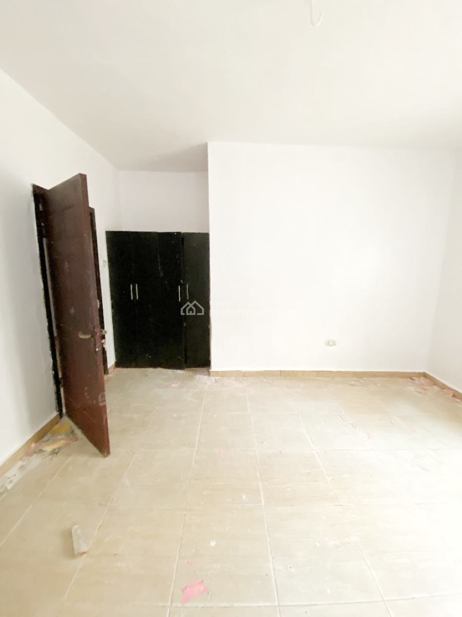 Renovated Luxury 3 Bedroom Flat with Bq, Omole Phase 2, Ikeja, Lagos, Flat / Apartment for Rent