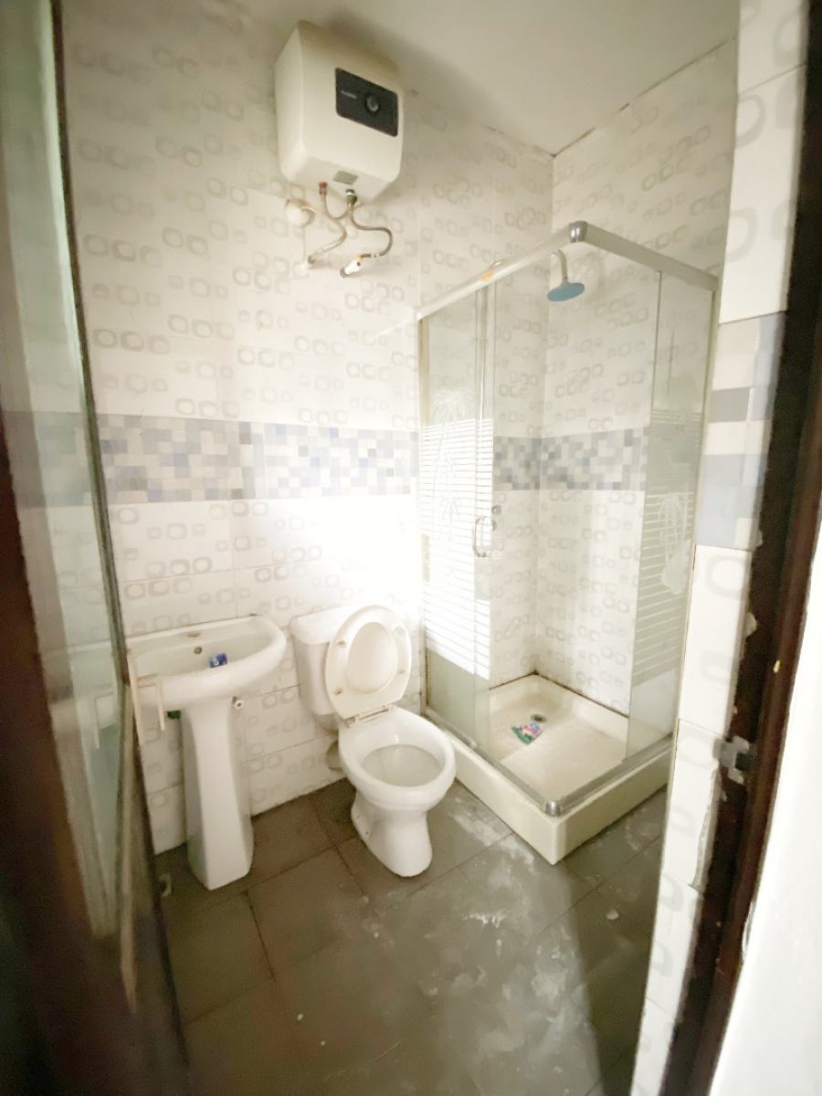 Renovated Luxury 3 Bedroom Flat with Bq, Omole Phase 2, Ikeja, Lagos, Flat / Apartment for Rent