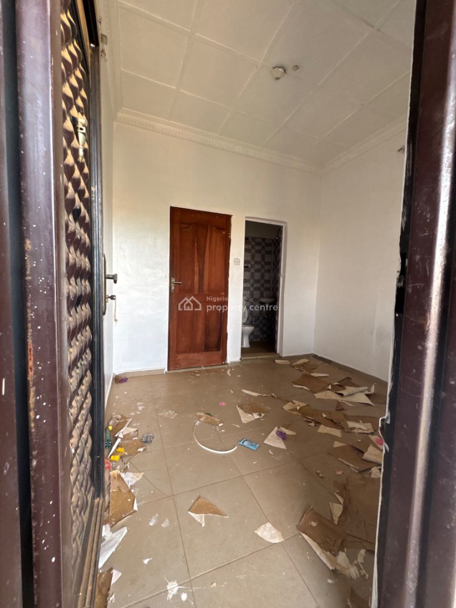 Roadside Roomself Con Apartment, Fawole Bustop, Igbogbo, Ikorodu, Lagos, Self Contain (single Rooms) for Rent