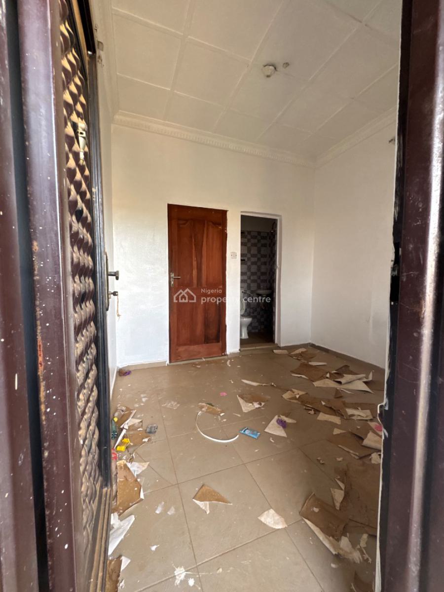 Roadside Roomself Con Apartment, Fawole Bustop, Igbogbo, Ikorodu, Lagos, Self Contain (single Rooms) for Rent