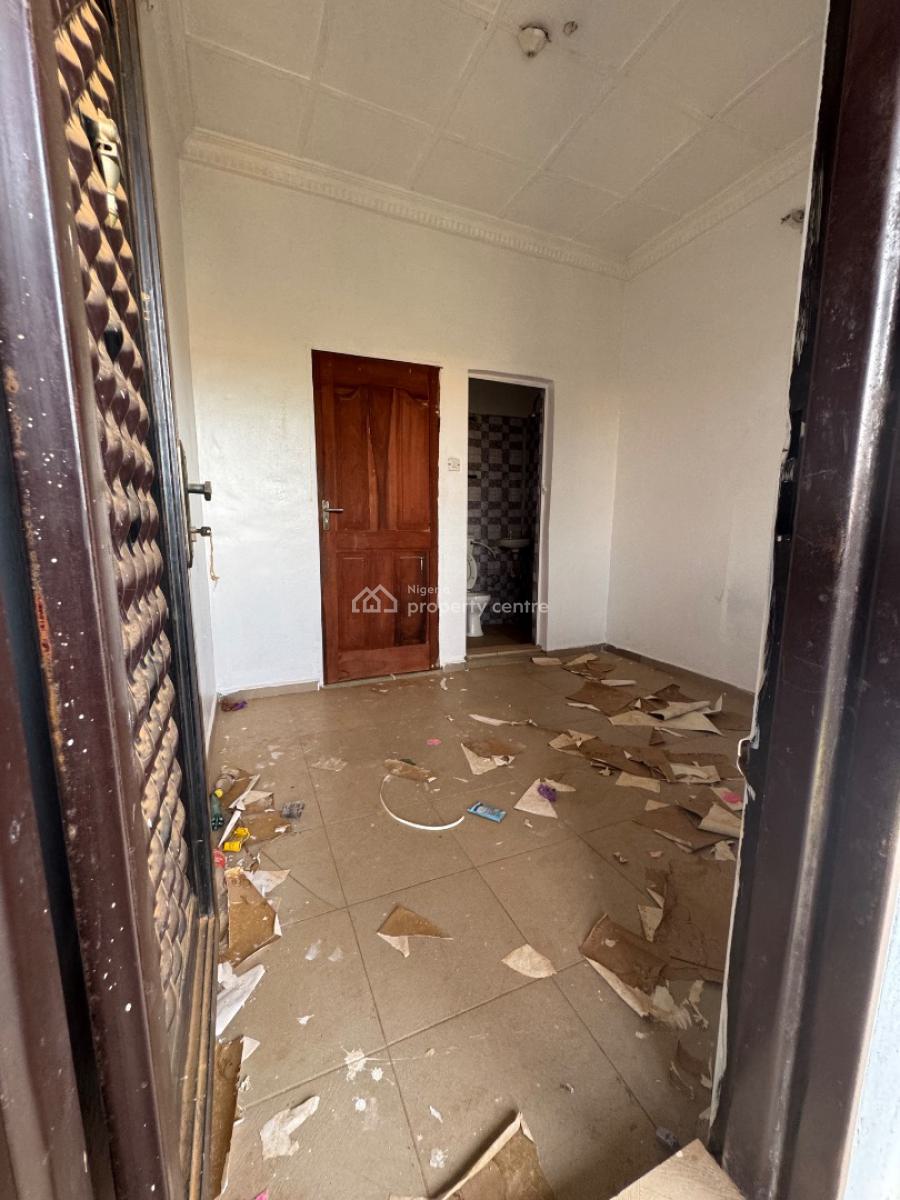 Roadside Roomself Con Apartment, Fawole Bustop, Igbogbo, Ikorodu, Lagos, Self Contain (single Rooms) for Rent
