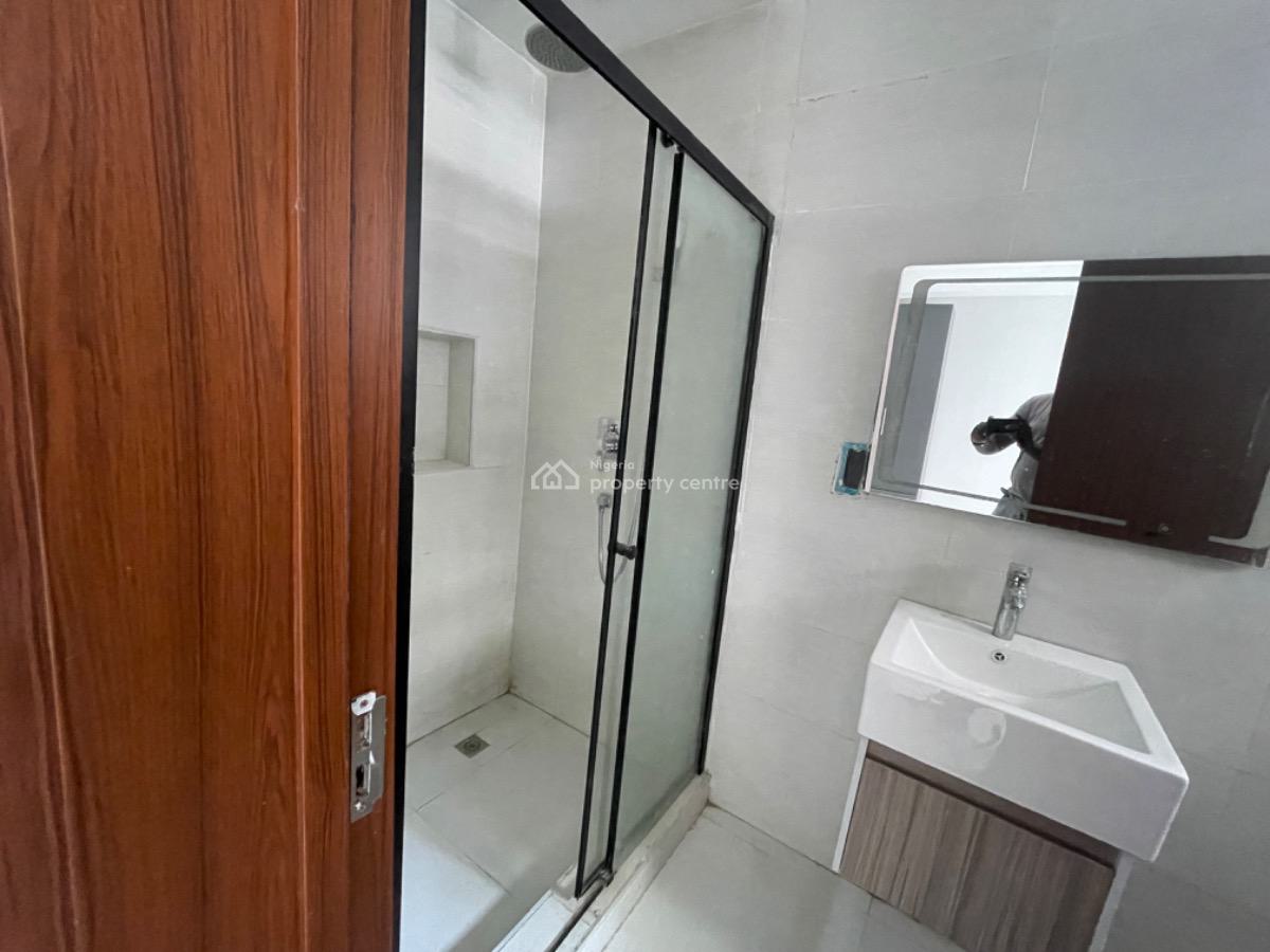 a Spacious Brand New 3 Bedroom Maisonette with a Bq, Lekki Phase 1, Lekki, Lagos, House for Rent