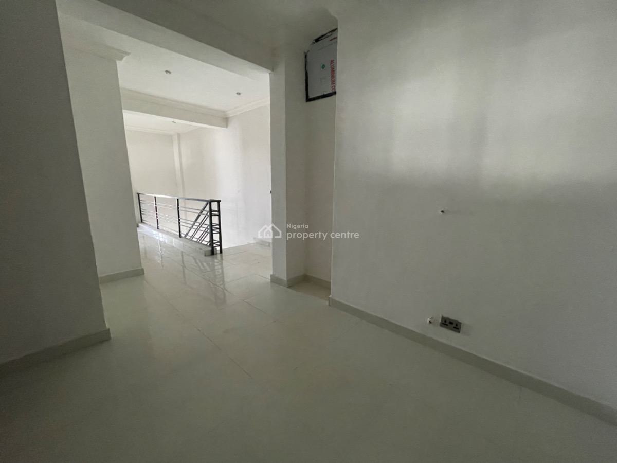 a Spacious Brand New 3 Bedroom Maisonette with a Bq, Lekki Phase 1, Lekki, Lagos, House for Rent