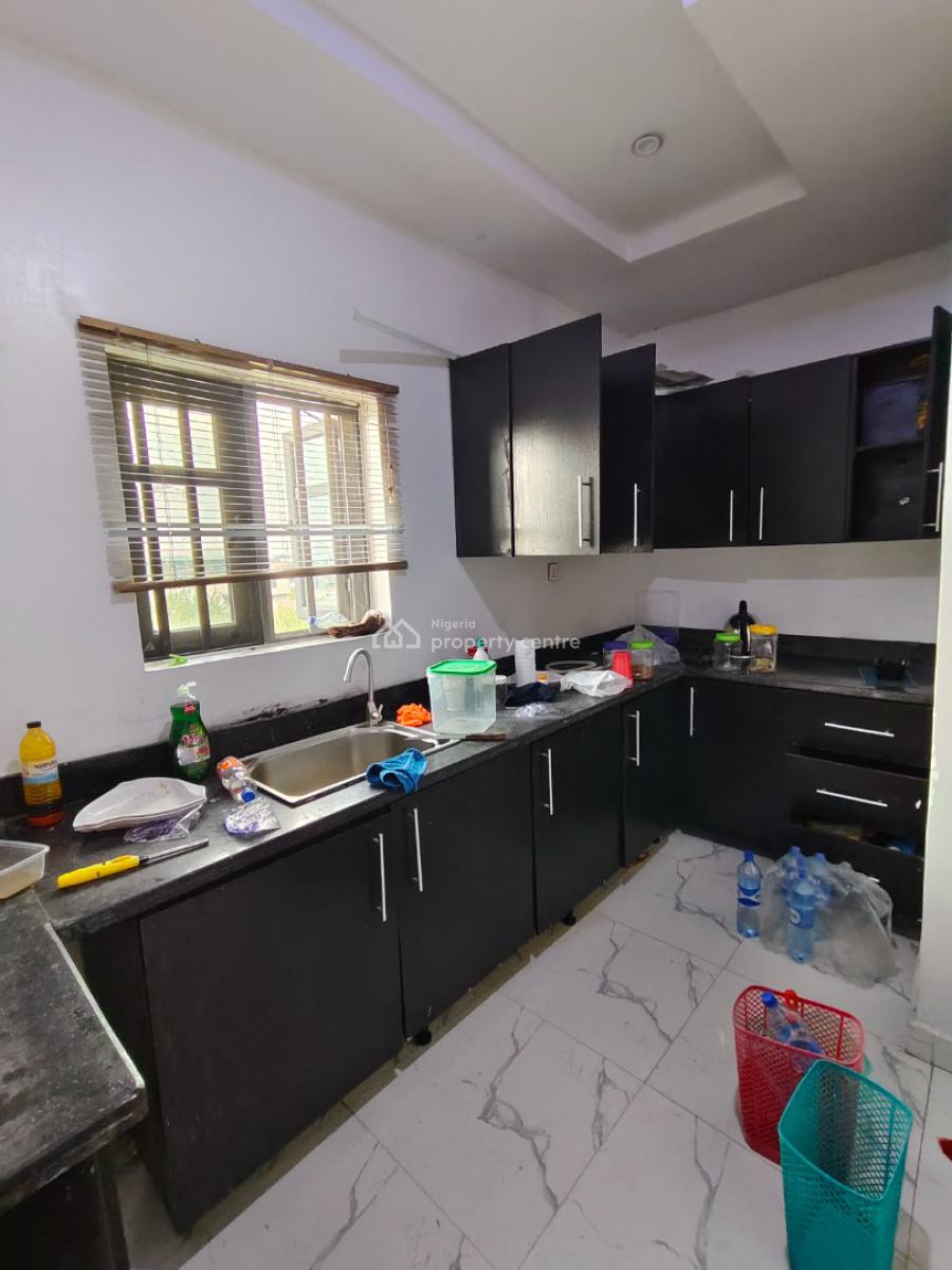 Sharp 2 Bedrooms Apartment, Ajah, Lagos, Flat / Apartment for Rent