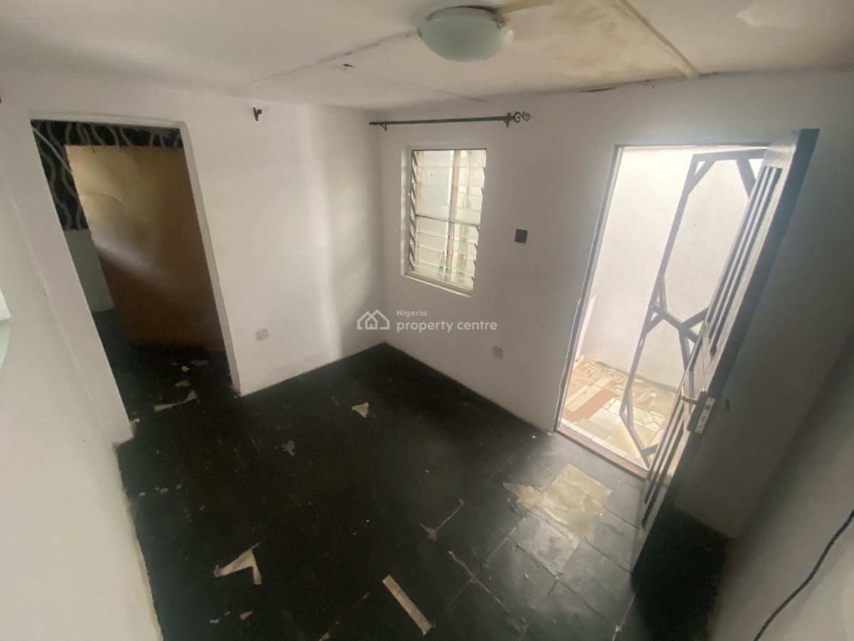 a Detached Miniflat Boys Quarters, Vgc, Lekki, Lagos, Mini Flat (room and Parlour) for Rent