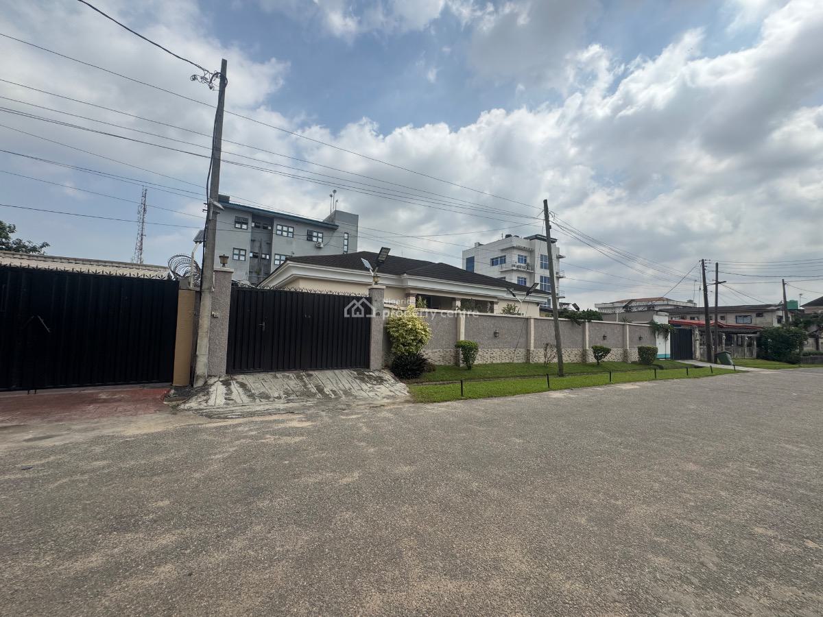 Land in a Secured Estate with a Bungalow, Adeniyi Jones, Ikeja, Lagos, Residential Land for Sale