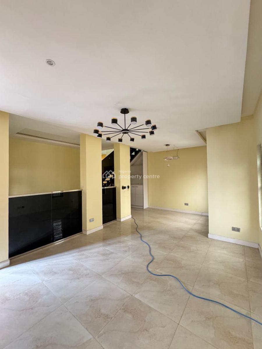 Spaciously Built 4 Bedroom Semi Detached Duplex with Bq, Maryland, Lagos, Semi-detached Duplex for Sale