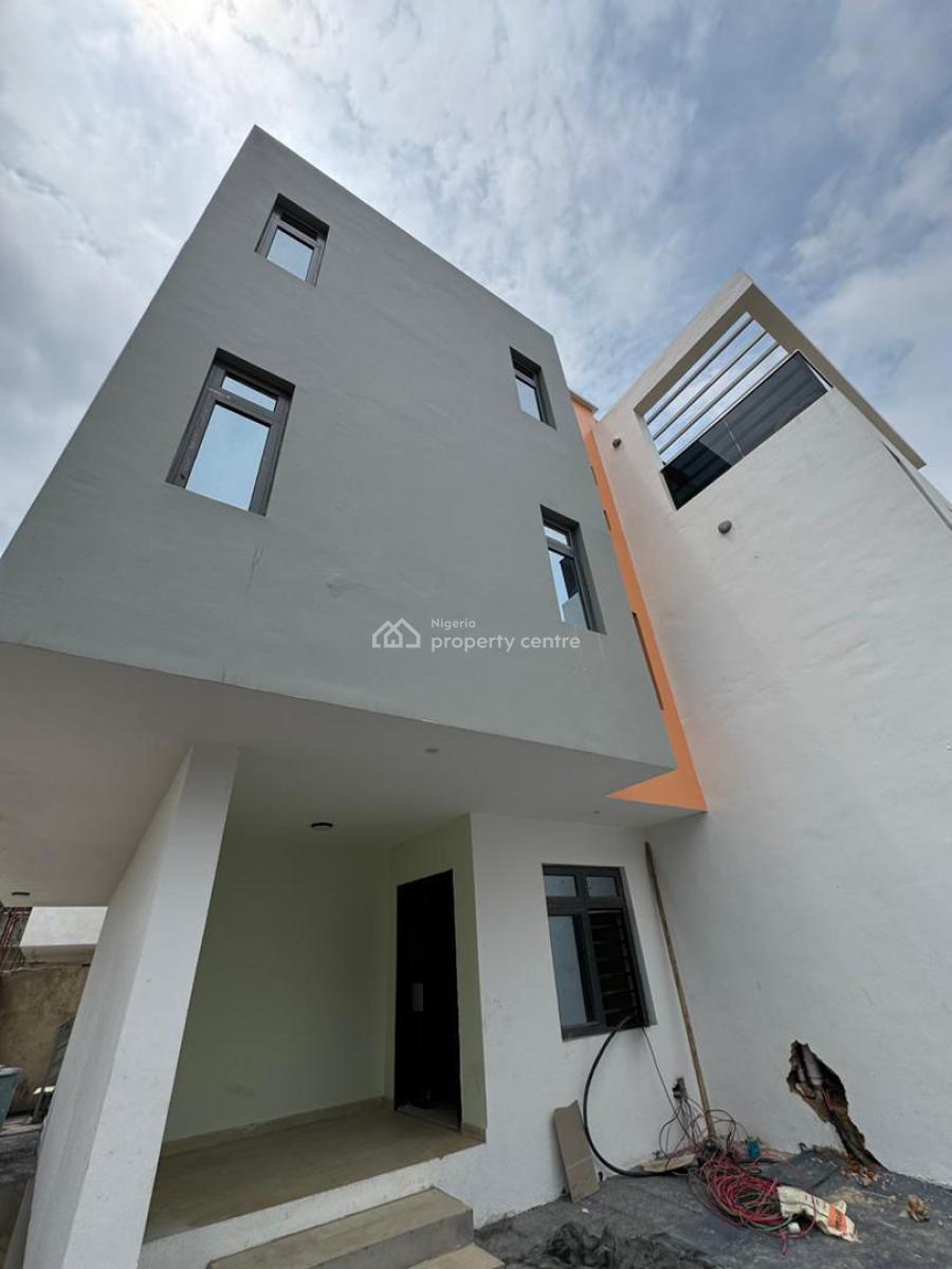 Spaciously Built 4 Bedroom Semi Detached Duplex with Bq, Maryland, Lagos, Semi-detached Duplex for Sale