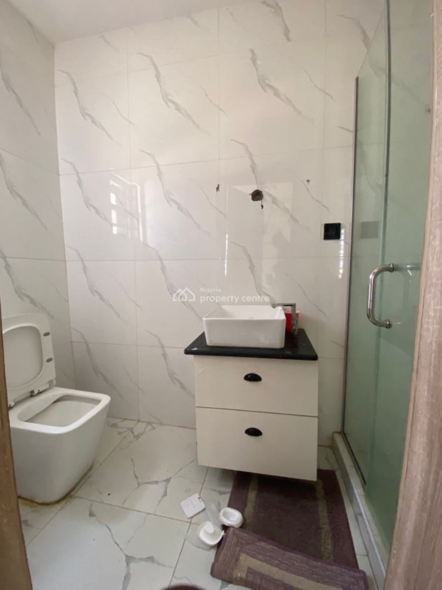 2 Bedrooms Penthouse, Ologolo, Lekki, Lagos, Flat / Apartment for Rent