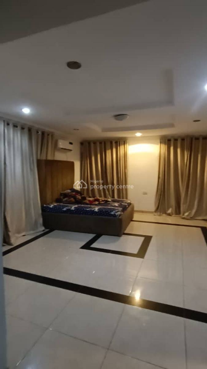 Luxurious  Charming Mini Flat, Ilaje Off Mobil Road, Ajah, Lagos, Mini Flat (room and Parlour) for Rent