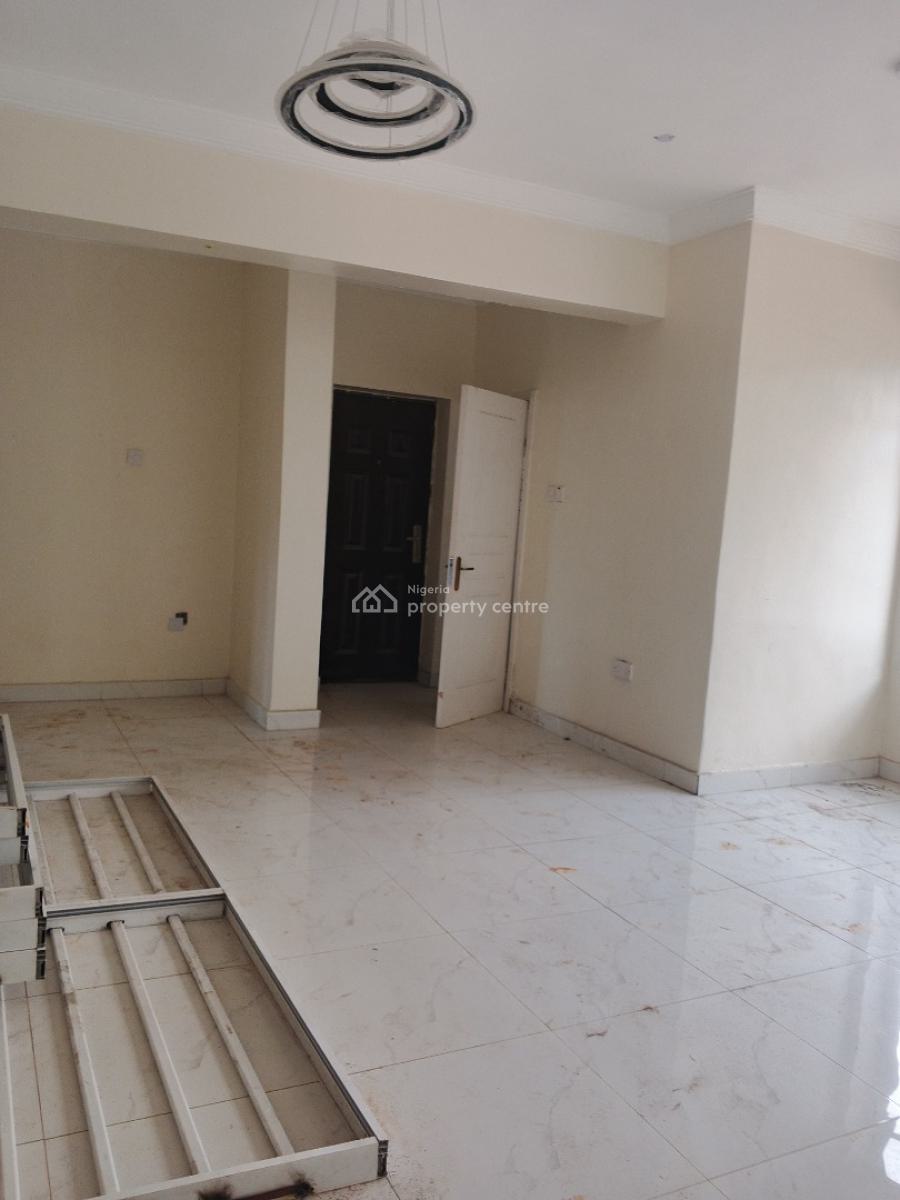 Luxury Three Bedroom Apartment Available in a Highbrow Area, Alagomeji, Yaba, Lagos, Flat / Apartment for Sale