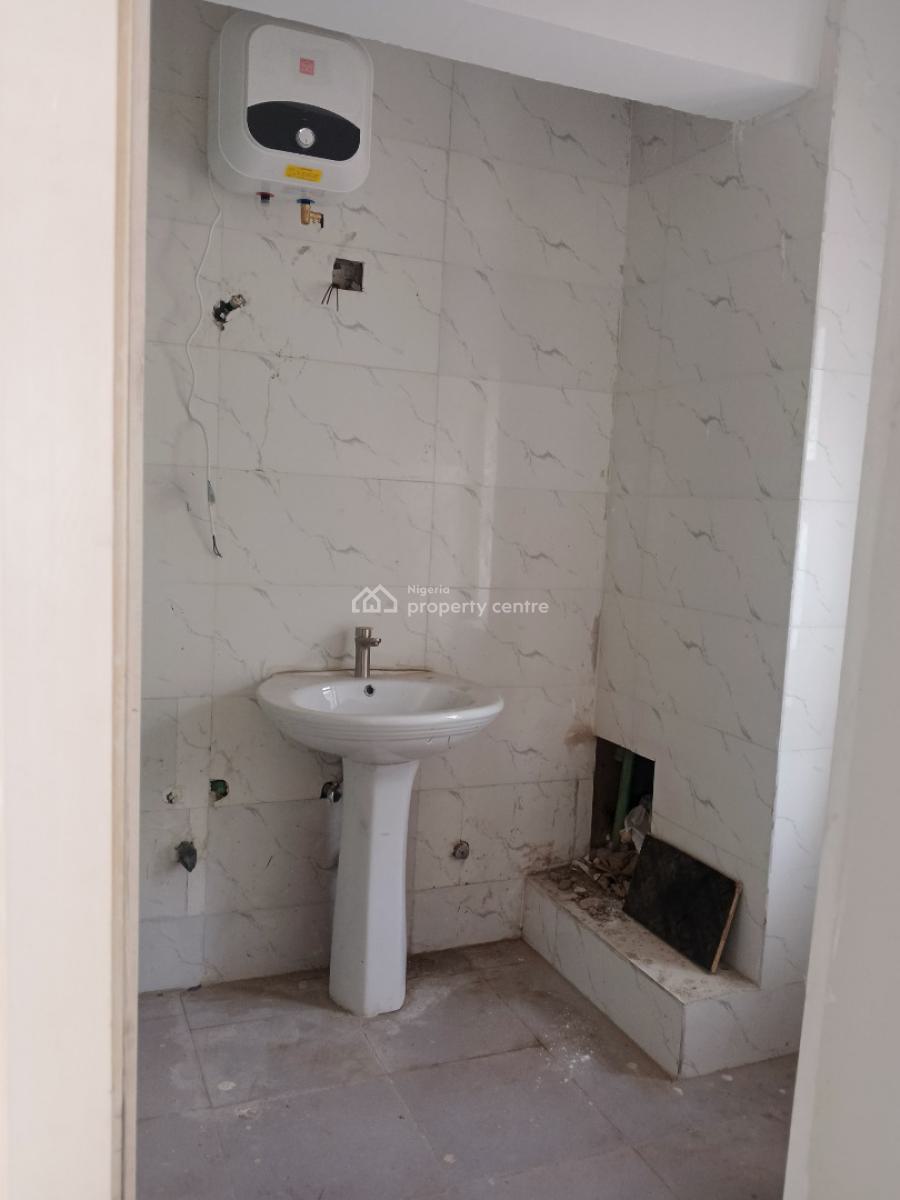 Luxury Three Bedroom Apartment Available in a Highbrow Area, Alagomeji, Yaba, Lagos, Flat / Apartment for Sale