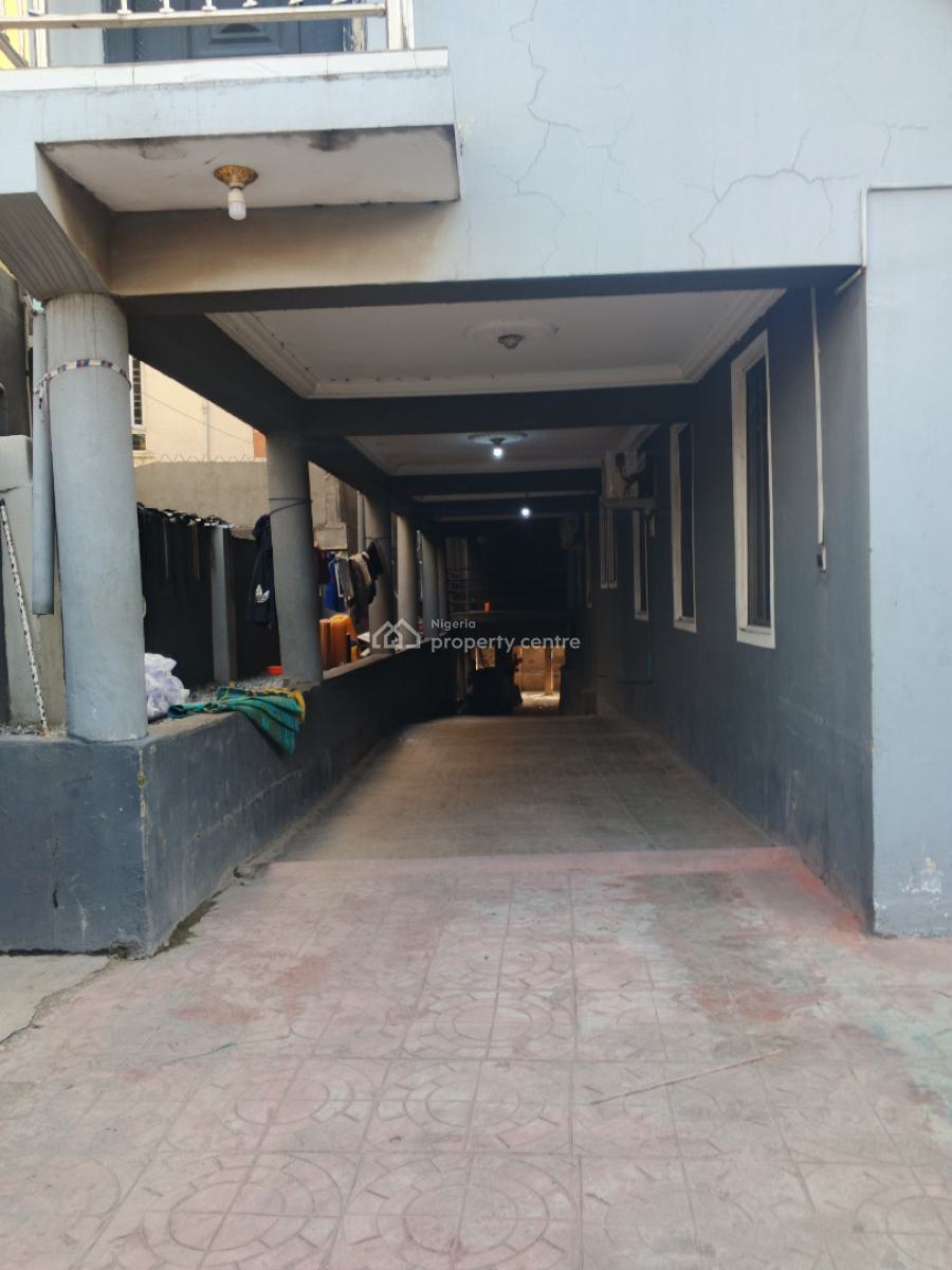 Executive Studio Apartment, Alagomeji, Yaba, Lagos, Self Contain (single Rooms) for Rent