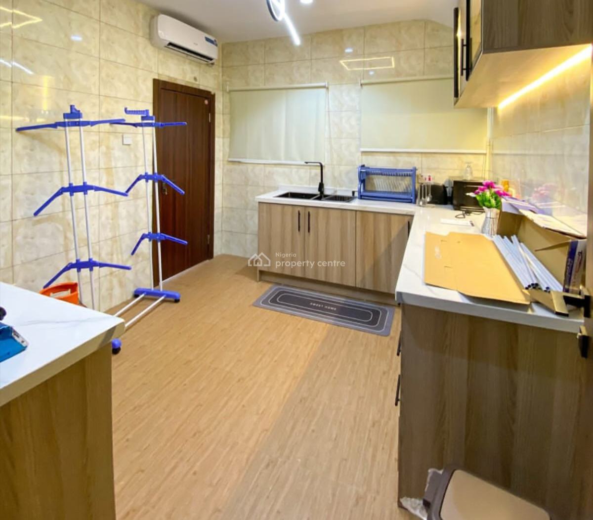 Furnished  Studio Apartment with Fully Fitted Kitchen, Lekki Phase 1, Lekki, Lagos, Flat / Apartment for Rent
