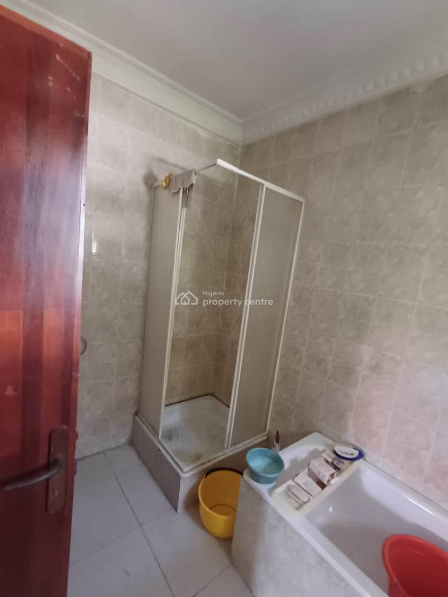 a Self Serviced Four Bedroom Duplex with a Bq, Lekki Phase 1, Lekki, Lagos, Terraced Duplex for Rent