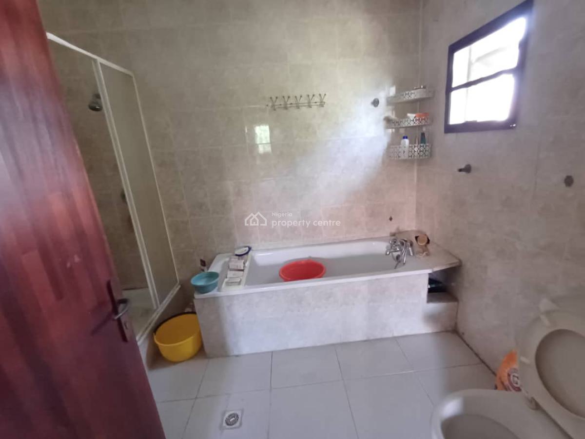 a Self Serviced Four Bedroom Duplex with a Bq, Lekki Phase 1, Lekki, Lagos, Terraced Duplex for Rent