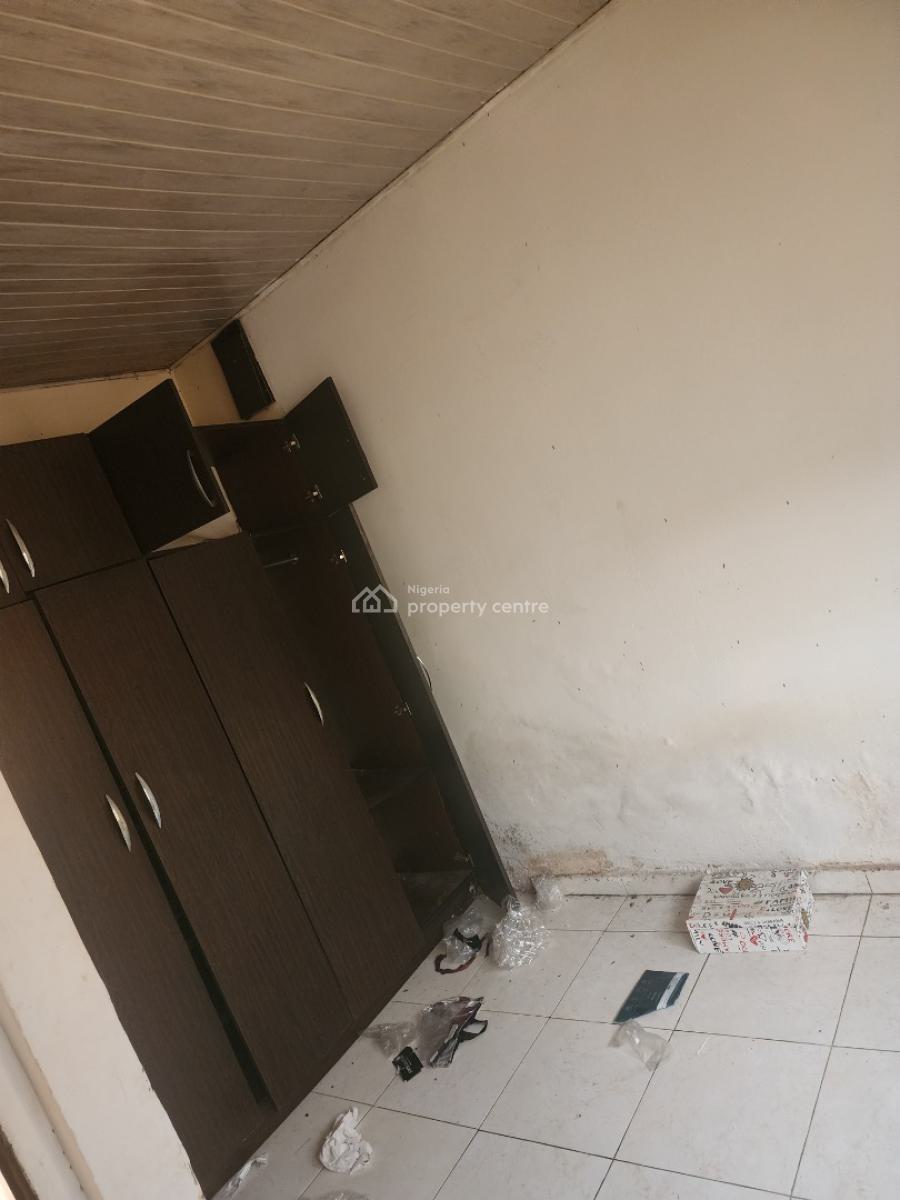 a Spacious 1-bedroom Bungalow, Close to Police Signboard, Fha (f.h.a), Lugbe District, Abuja, Flat / Apartment for Rent