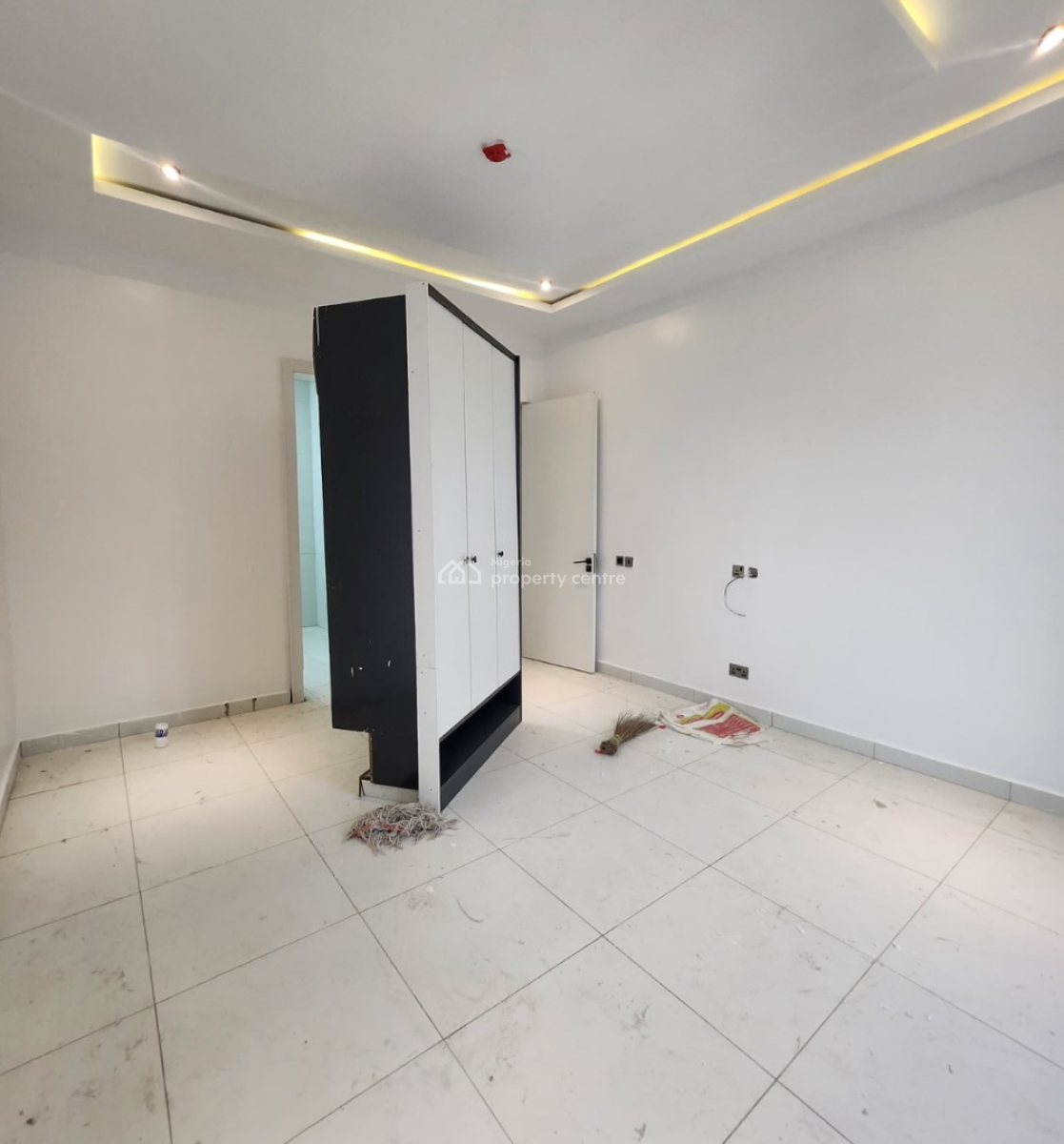 Well Maintained Mini Flat Apartment, Lekki Phase 1, Lekki Phase 1, Lekki, Lagos, Flat / Apartment for Rent