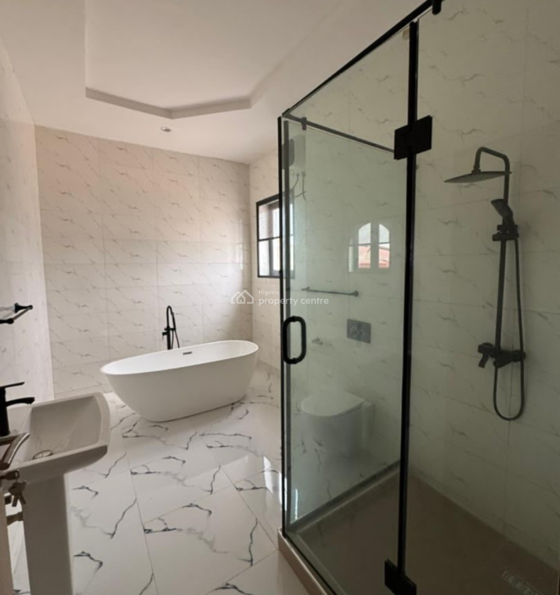 Spacious 4 Bedroom Detached Duplex on 2 Floors with a Bq, Lekki Phase 1, Lekki, Lagos, Detached Duplex for Rent